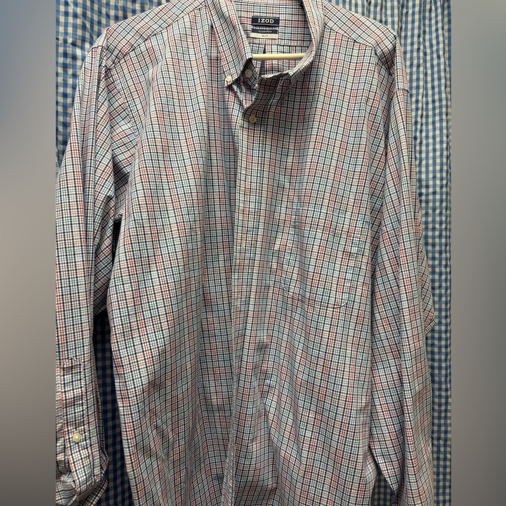 Izod Men's Multicolor Plaid Button Down Shirt
